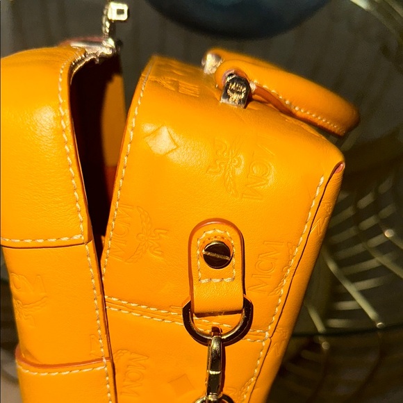 MCM Mustard colored Crossbody Bag with Iconic Monogram excellent condition - Picture 9 of 11